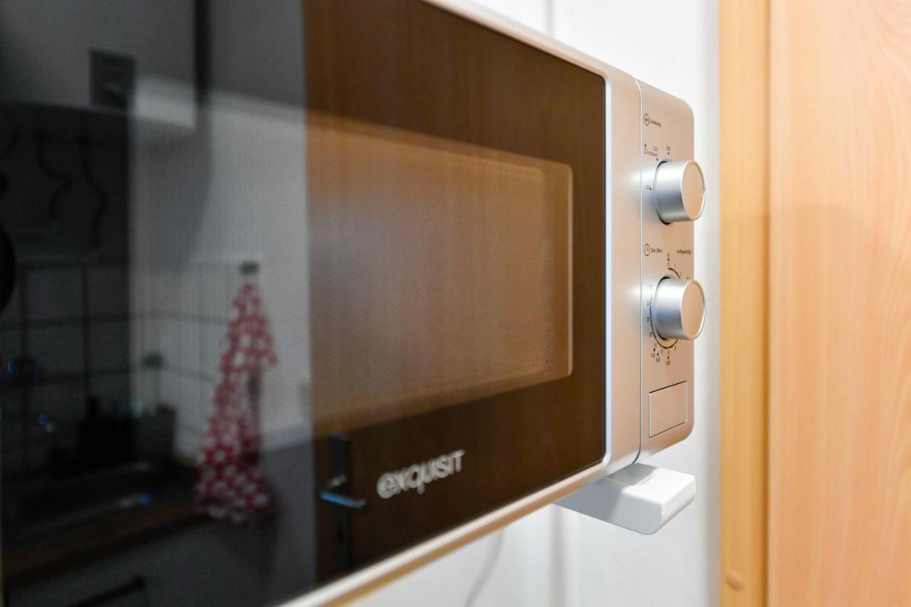 Fuerst-Pueckler-Apartment_Bis 6 Personen_Waschmaschine_Kueche_2X Parkplaetze_Terrasse_Netflix Cottbus Esterno foto